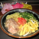 Nuchigusui - 沖縄ソーキそば 680円　10時間以上煮込んだ軟骨ソーキ（軟骨リブ）トロトロ感を実感して下さい。