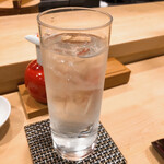 鮨處つの田 - 麦焼酎の水割り