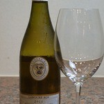 北新地　和平 - ワインクーラーで冷やしています。グラス700円～と、大変リーズナブルです！