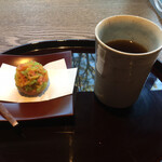 日本料理 滴翠 - 紅葉も模したかのような上生菓子