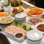 隠れ家ダイニング ソラマ - 料理のブッフェ台