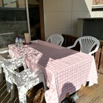 峰来軒 - テラス席　全景