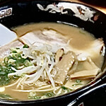 炭火焼肉 敏 - ラーメン　680円