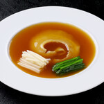 Braised small shark fin in Shanghai soy sauce (Advance reservations recommended)