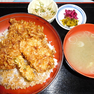 ランチメニューも多数ご用意しております。