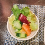 三栗 - 今日はグリーンサラダにしてもらった