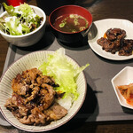 Yakiniku Bakubaku - 