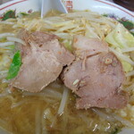 ラーメン二郎 - かわいい豚だけど密度高い