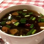 ニンニクの香ばしい香りがたまりませ～ん