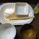 居喰処 光 - 2020/11/10
      本日の日替り 肉野菜炒め定食 イカフライ添え 500円
      