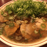 新福菜館 - 中華そば　肉入り