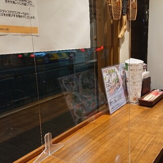 アジアの屋台飯LOTUS_2