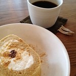 茶日 - ほうじ茶のロールケーキ
