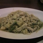 mensa Vecchia - チキン、インゲン・ポテトのバジリコソースパスタ