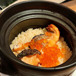 臥薪 - 秋鮭とイクラの土鍋ご飯