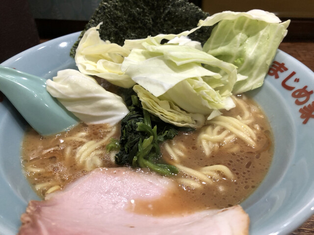 豚骨醤油ラーメン まじめ家 新村 ラーメン 食べログ