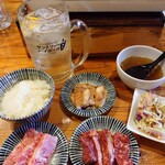 焼肉 次郎 - ハラミと小腸の焼肉定食