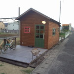 薪焼きパン 小麦堂 - 小麦堂　JR鬼無駅前売店