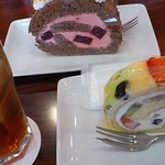 Cafe Madu - 奥ベリーチョコ460円
手前フルティ510円
ドリンクセット＋400円