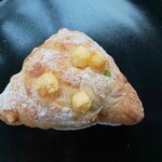 카페 코바코 - 리유스틱(완두콩과 치즈)