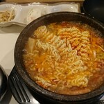 韓国料亭 漢江 - ブデチゲ  ¥1,000（税込）