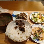 Okinawakozawaryouriitoshinochampuru - 今日のランチ