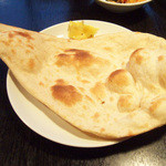 たんどーる - ライ麦と豆乳のナン(320円)