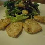 フラットカフェ - 鶏のグリルにシーザーサラダ