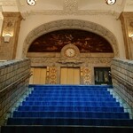 ザ・カフェ - ニューグランドブルーの階段