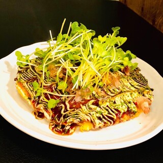 3種から選べるお好み焼き！アラカルトも豊富にございます