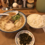 元祖赤のれん節ちゃんラーメン - 替え玉定食670円！
