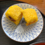 たまごや とよまる - カツオ節の練り込まれた玉子焼き、単品¥65