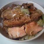 チャーシュー丼