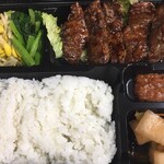 Nikiya Kinoyakata Pacchigi - 一番人気の牛ハラミ弁当