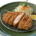 Mini loin cutlet set meal “Ginmaru Sangen Mugibuta” (90g)