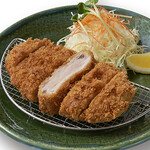 Kasane loin cutlet set meal “Ginmaru Sangen Mugibuta” (150g)
