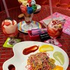 KAWAII MONSTER CAFE - パスタもパフェもカラフル 天然の着色料を使用しているそうなので、身体に悪くはないようです