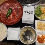 焼肉 平城苑 - 味わいミックスセット1580円→肉増し2,250円(税抜)