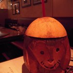 Karaoke Pasera - ココナッツ系のお酒の容器。ピニャコラーダかチチ