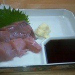 居酒屋 ふじさわ - かつおの刺身です
