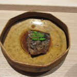 鮨 麻生 平尾山荘 - お寿司を食べたら今度は鰯の煮つけをいただいて一息つきました。