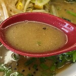 ドラごんち - 豚骨ベースのスープに味噌