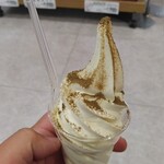 磯田園 - 料理写真:期間限定ほうじ茶粉ソフトクリーム