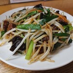 串焼や　軍鶏 - ニラ鶏れば～炒め