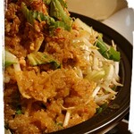 串焼や　軍鶏 - もやし坦々軍鶏タジン鍋