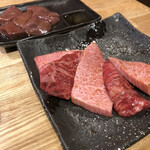 焼肉 哲 - 極みレバーと上カルビ