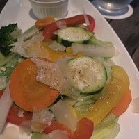 R restaurant & bar - 