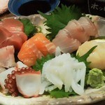 120725東京　幸や　刺身盛り合わせ（一人前）