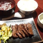 集合郎 はなれ - 牛タン定食1320円