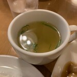 南海飯店 - かたい焼ソバのスープ